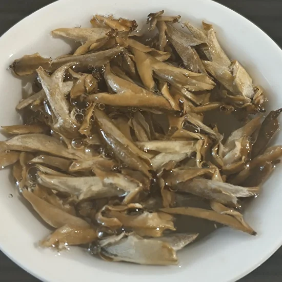 Raw Puerh Buds Detail