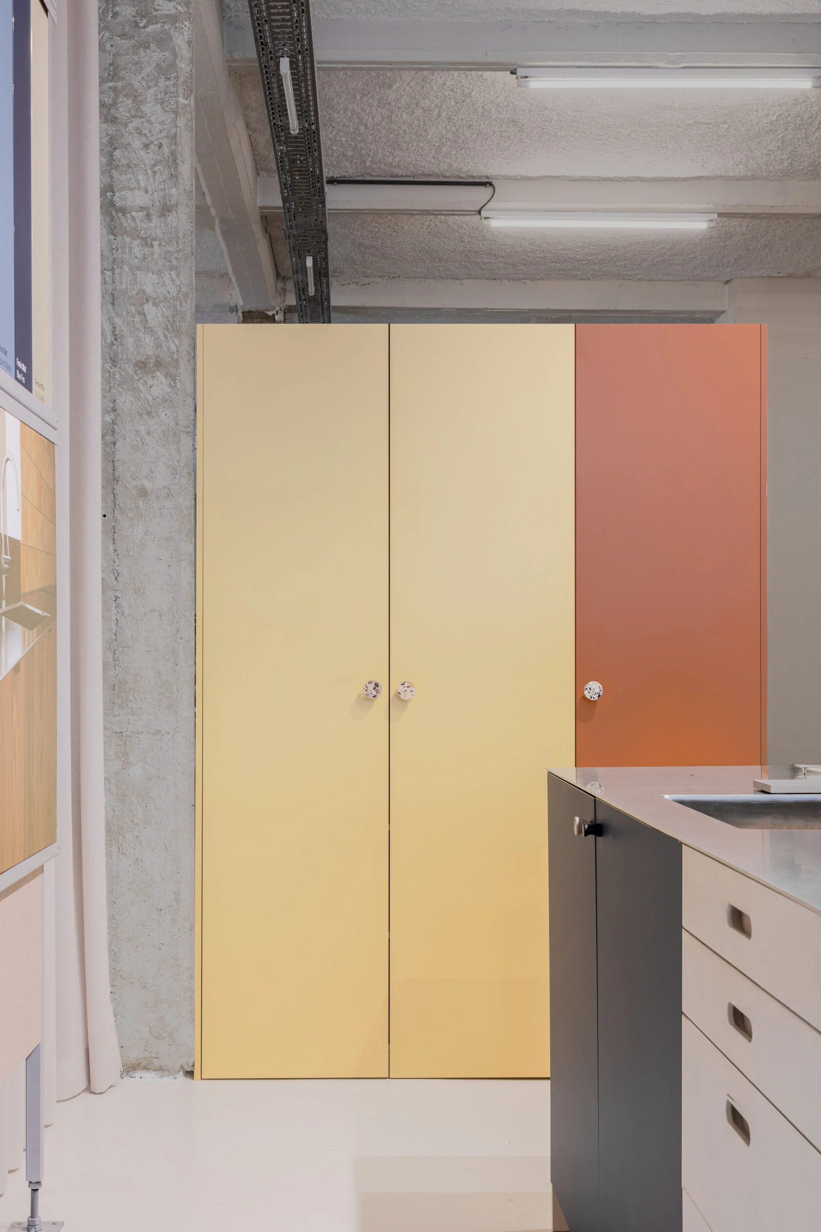vingerafdruk het internet systematisch PAX - deuren in vele kleuren die perfect passen op Ikea kledingkasten