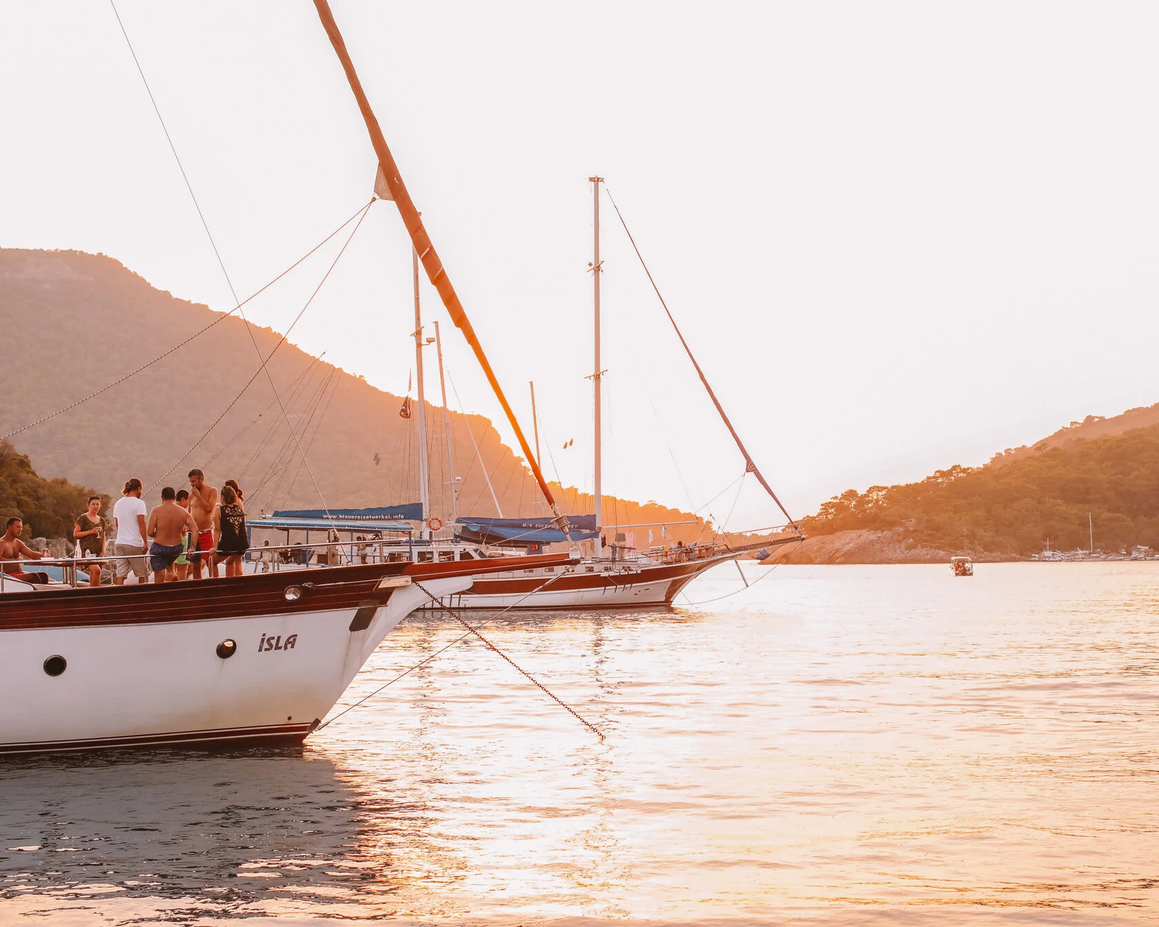 ЛИКИЙСКАЯ ТРОПА НА ПАРУСНОЙ ЯХТЕ ⛵ НОВЫЕ ВПЕЧАТЛЕНИЯ ОТ РЕГИОНА ▷ Выбрать  даты круиза.