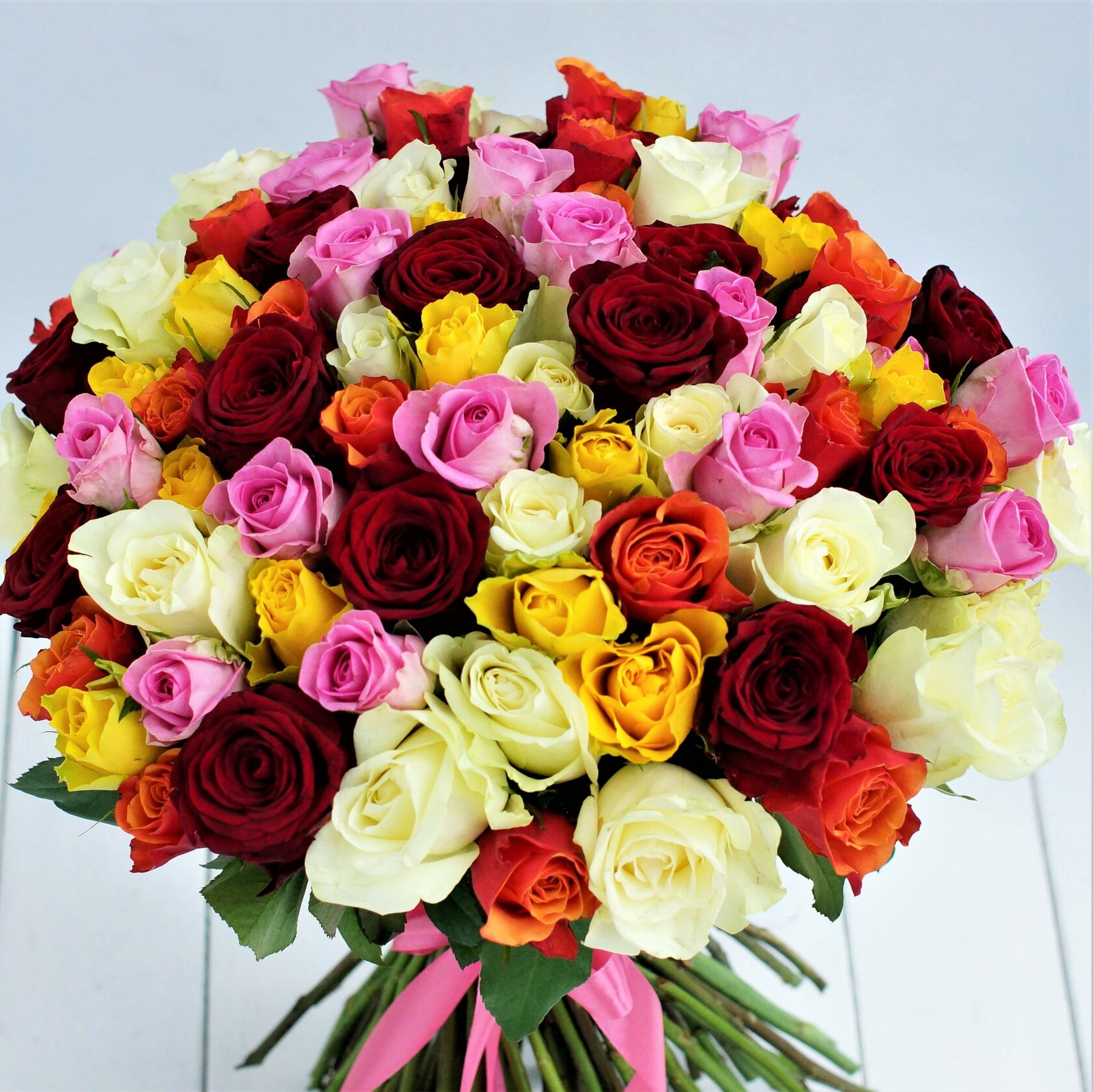 Купить розы в москве дешево с доставкой поштучно купить упаковку для цветов в белгороде