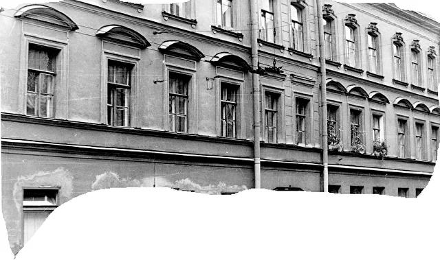 Дом Парфёна Рогожина. Гороховая, 41. Фотография Л. Цыпкина. 1977. Предоставлено Литературно-мемориальным музеем Ф.М. Достоевского в С.-Петербурге. Дом Парфёна Рогожина. Гороховая, 41. Фотография Л. Цыпкина. 1977. Предоставлено Литературно-мемориальным музеем Ф.М. Достоевского в С.-Петербурге.