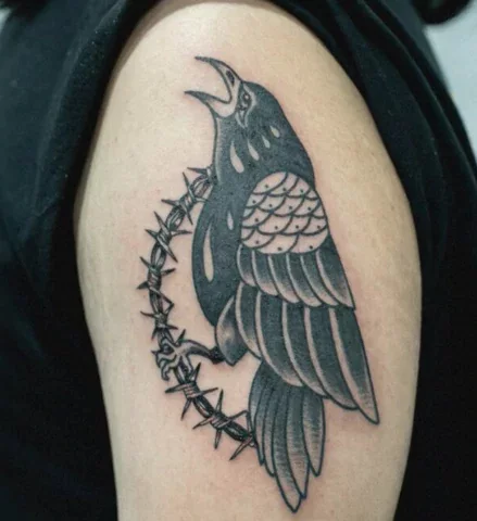 Что означает татуировка ворон? — Все о тату