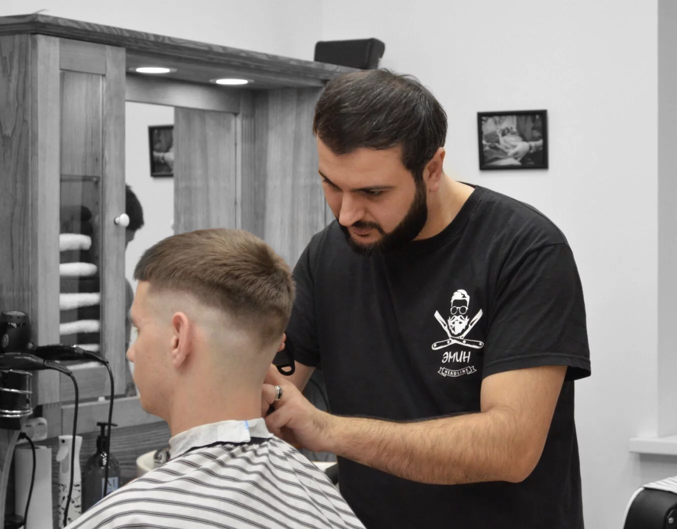 Барбершоп Позняки Barberos — мужская парикмахерская/Barber Shop | Киев | Левый  берег