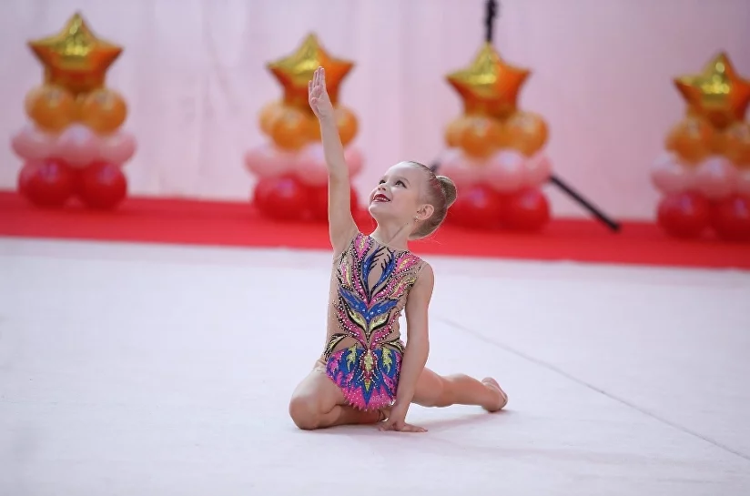 Художественная гимнастика для детей в СПБ | Школа танцев | Студия танцев Birdy
