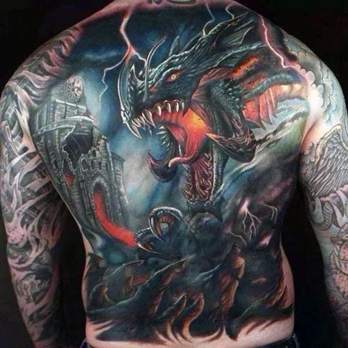 «И дракон во всю спину»: какие татуировки носят барнаульские тату-мастера
