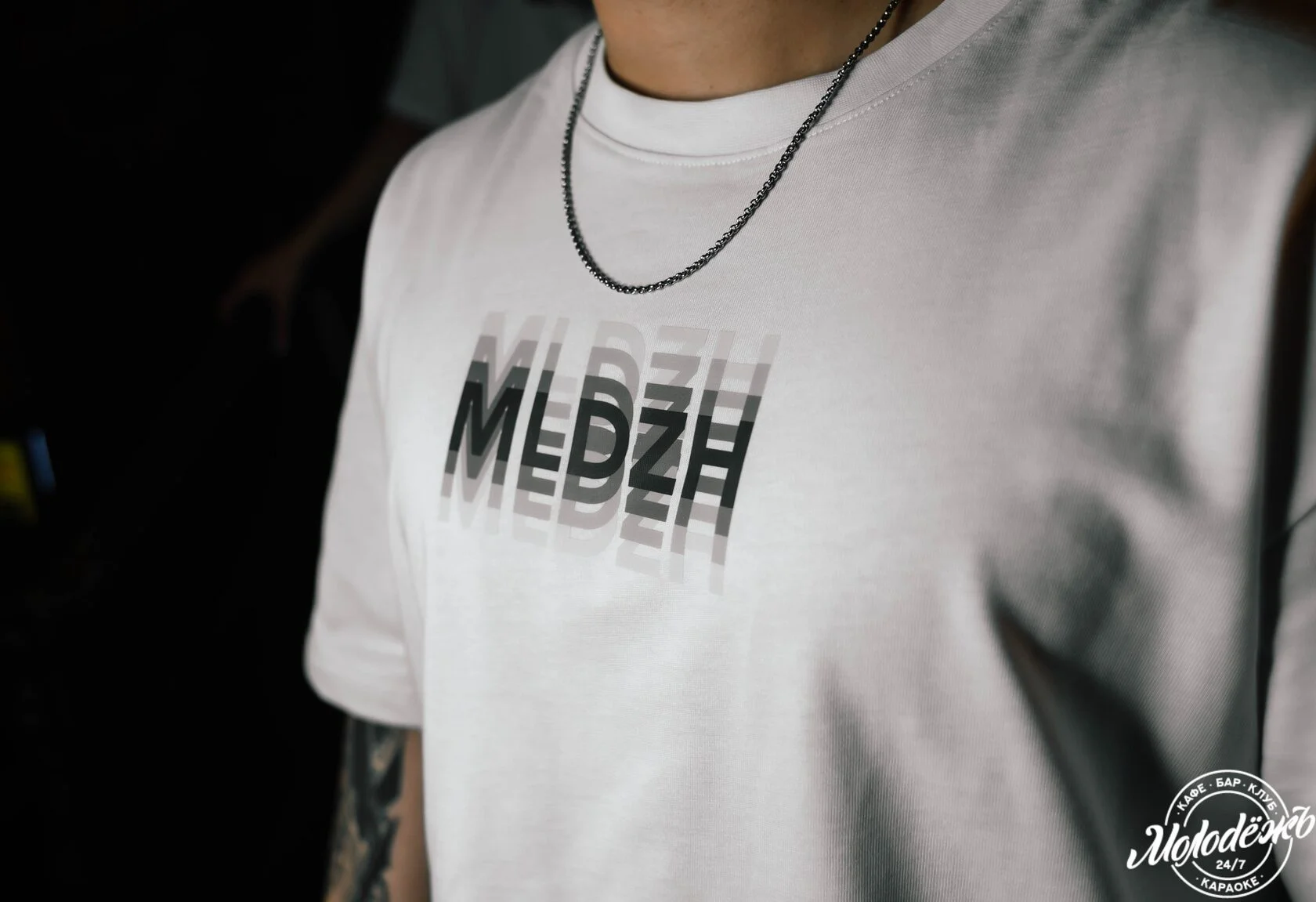 Футболка мерча MLDZH