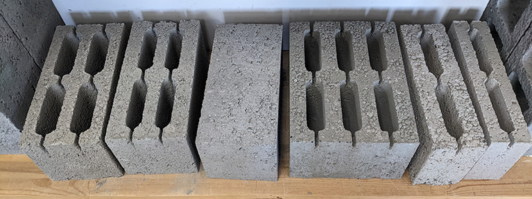 Размеры керамзитобетонных перегородок: блоки и кладка, вес блоков для межкомнатных перегородок