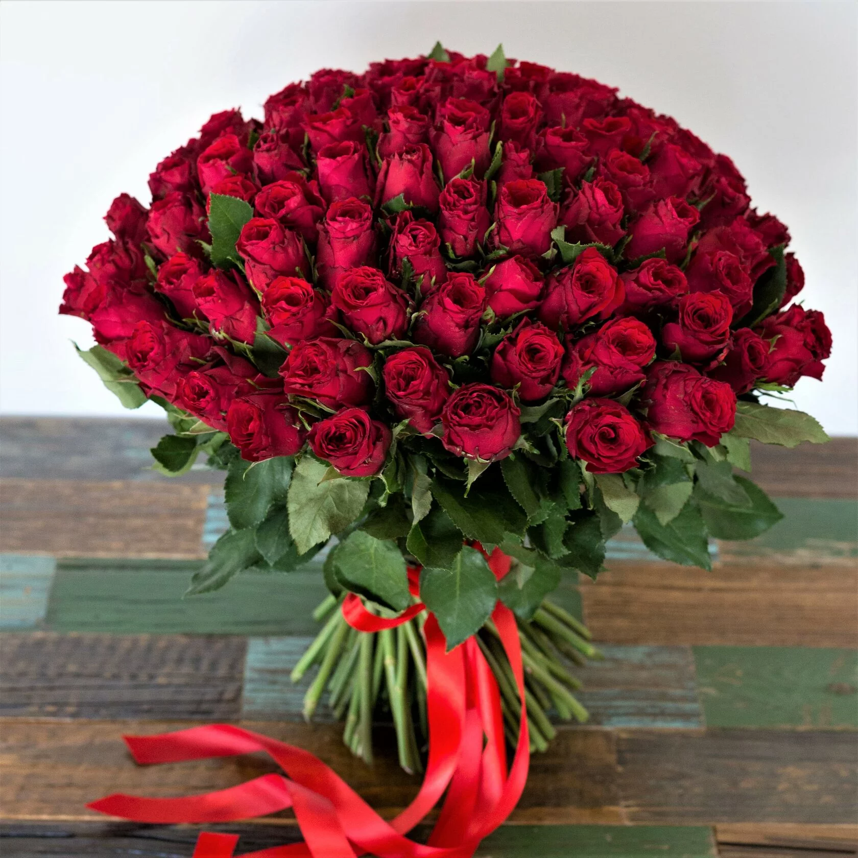 Розы поштучно купить в москве недорого доставка 7 цветов сургут